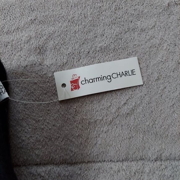 Charming CHARLIE Black Beanie with Bow - Picture 4 of 4